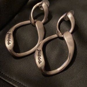 🔥5/$15🔥 Vintage Guess Earrings